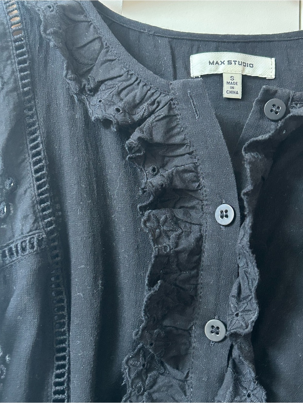 Max Studio Cotton Eyelet Blouse - Picture 6 of 10